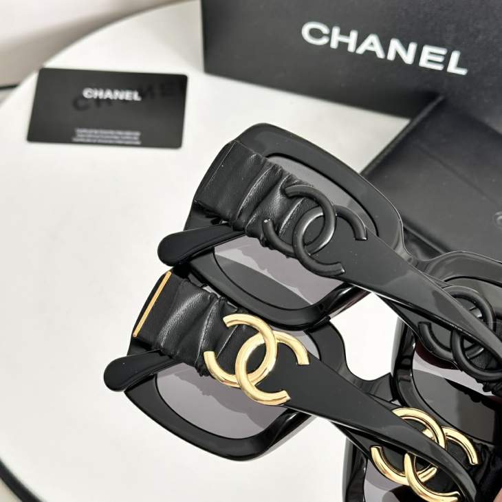 Picture of Chanel Sunglasses _SKUfw77709398fw